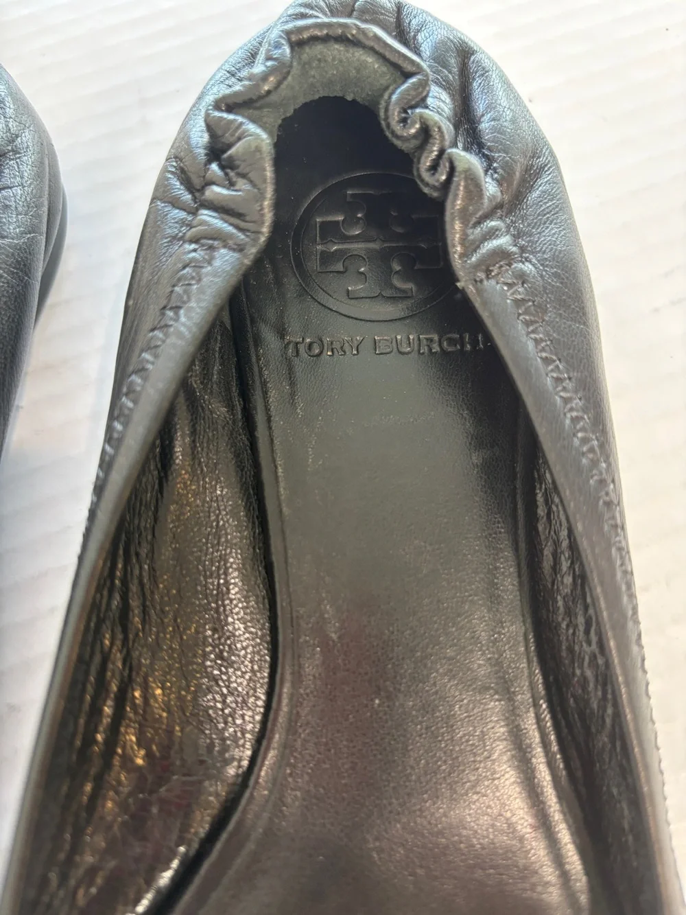 Tory Burch Minnie Leather Ballet Flats Womens Shoe Size 8 Black Travel Gold Logo
